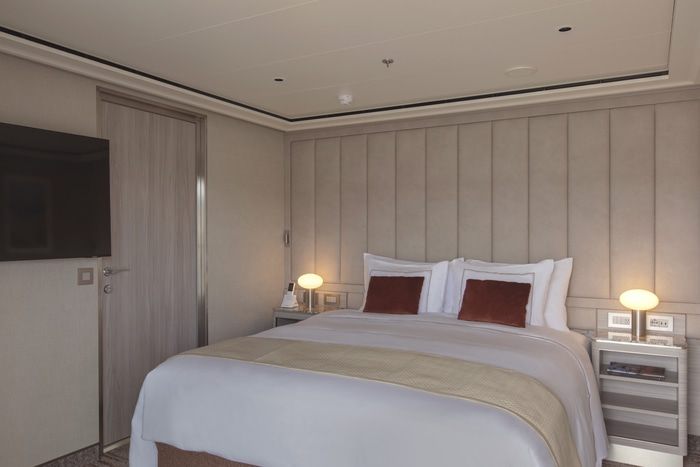 Signature Suite